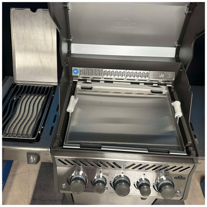 Napoleon Stainless Steel Griddle for Rogue 525,625, Prestige, Prestige Pro 38, Big 32/38/44